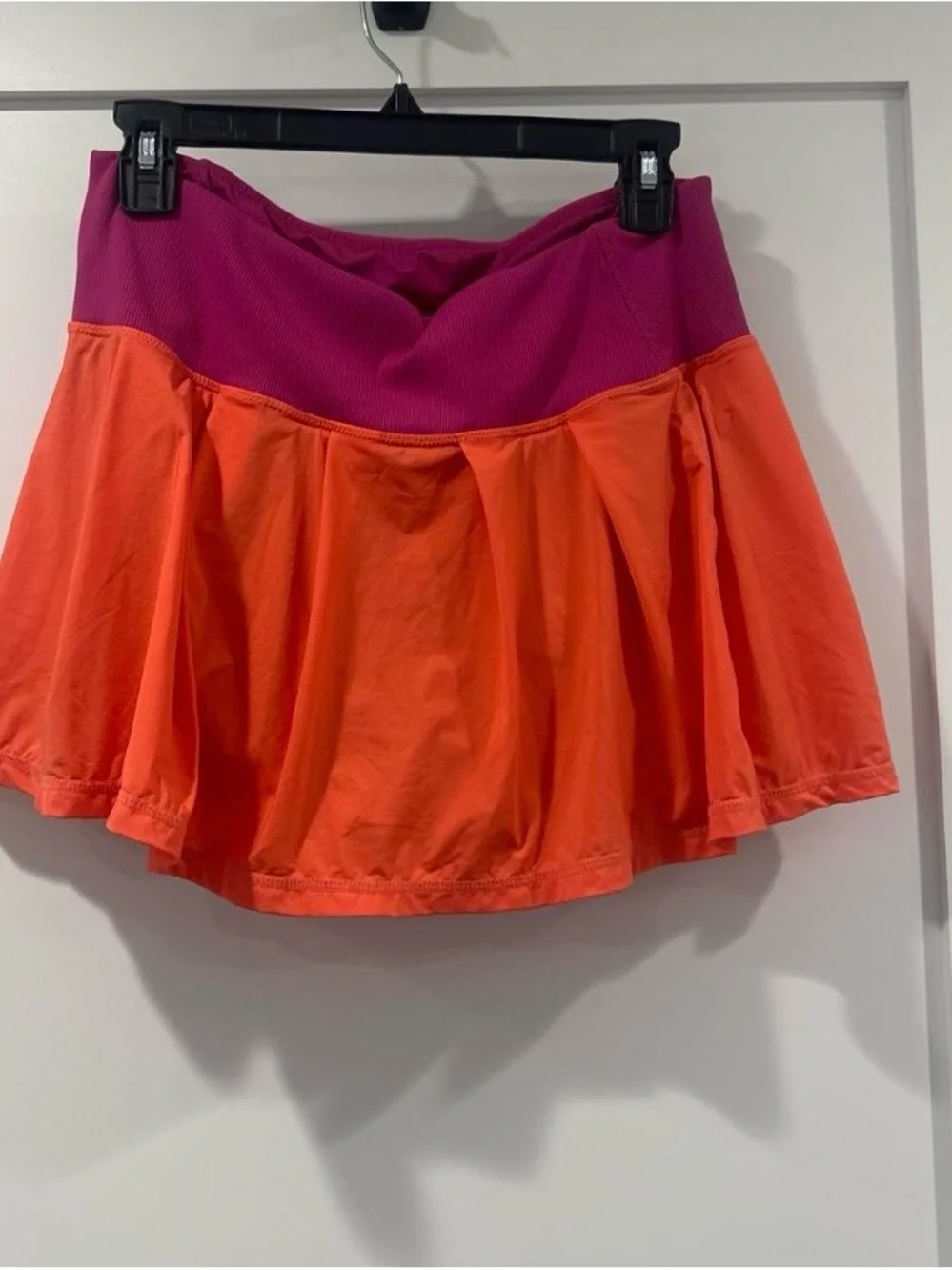 Fila Two-Tone Orange and Magenta Skater Skort - Picture 3 of 3